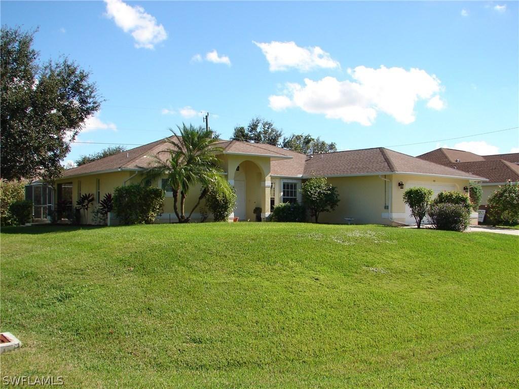 705 SW 11th Pl., Cape Coral, FL 33991
