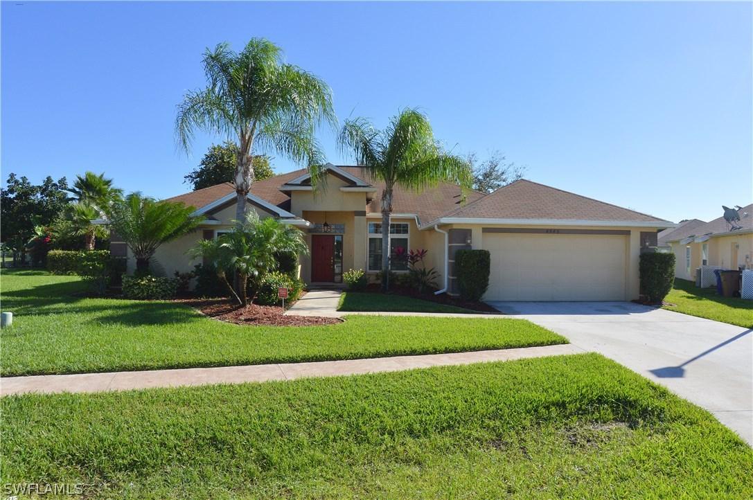 4546 Diploma Ct., Lehigh Acres, FL 33971