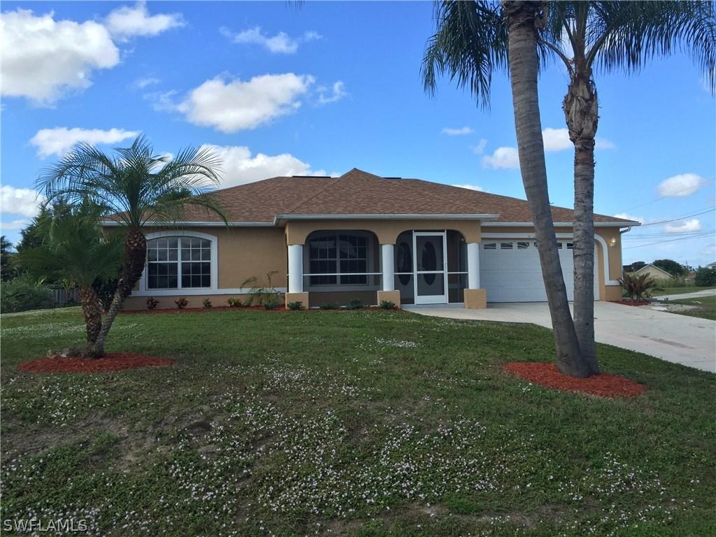 921 Alfreda Ave., Lehigh Acres, FL 33971