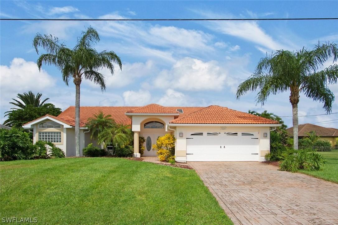 3226 SW 27th Pl., Cape Coral, FL 33914