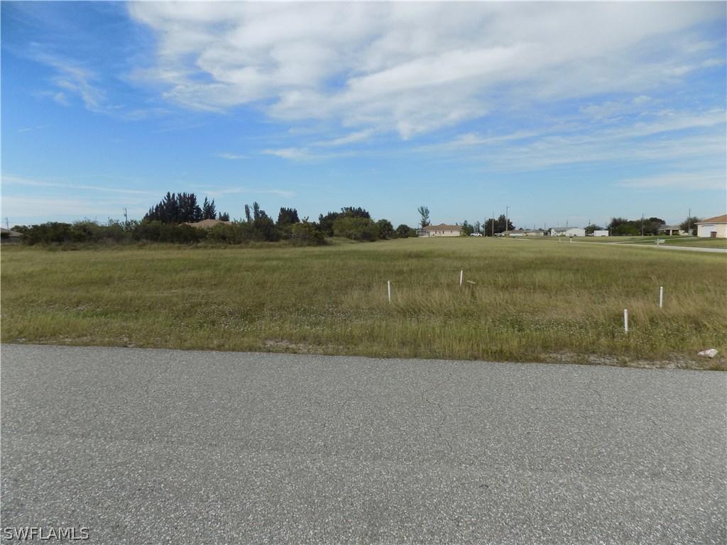 529 NE 16th Ter., Cape Coral, FL 33909