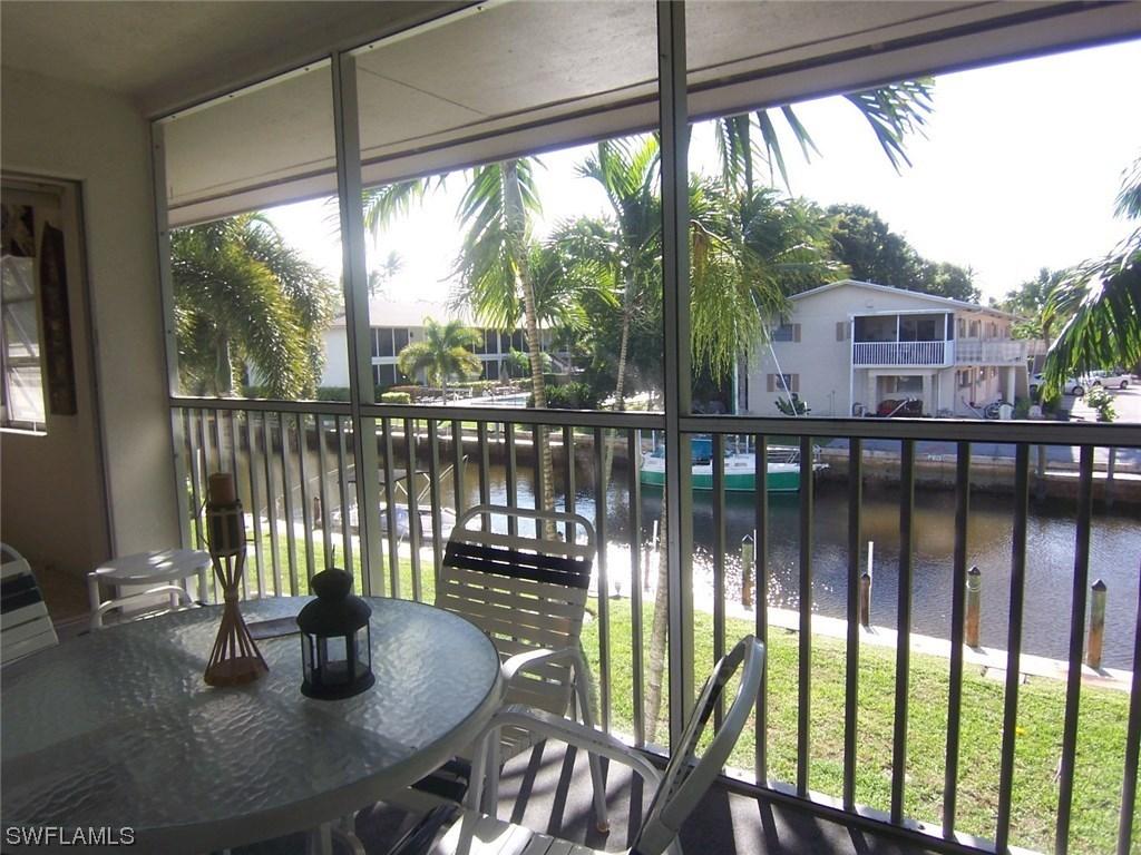 1686 Blue Point Ave. #B10, Naples, FL 34102