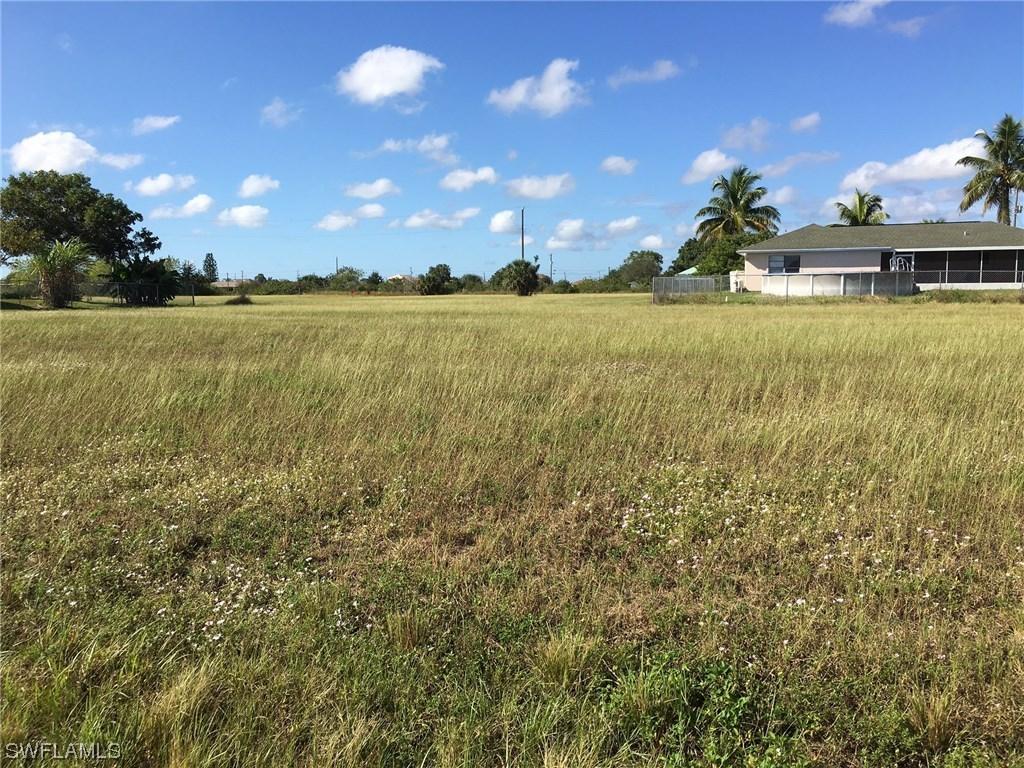 1210 NE 6th Pl., Cape Coral, FL 33909