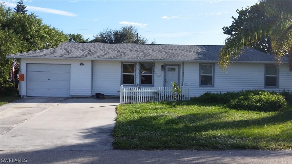 1225 NE 6th Pl., Cape Coral, FL 33909