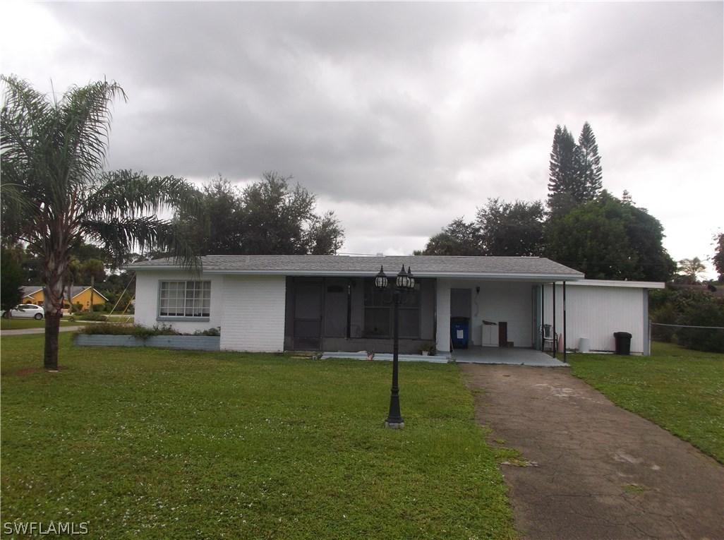 910 Bougainvillea Rd., Lehigh Acres, FL 33936