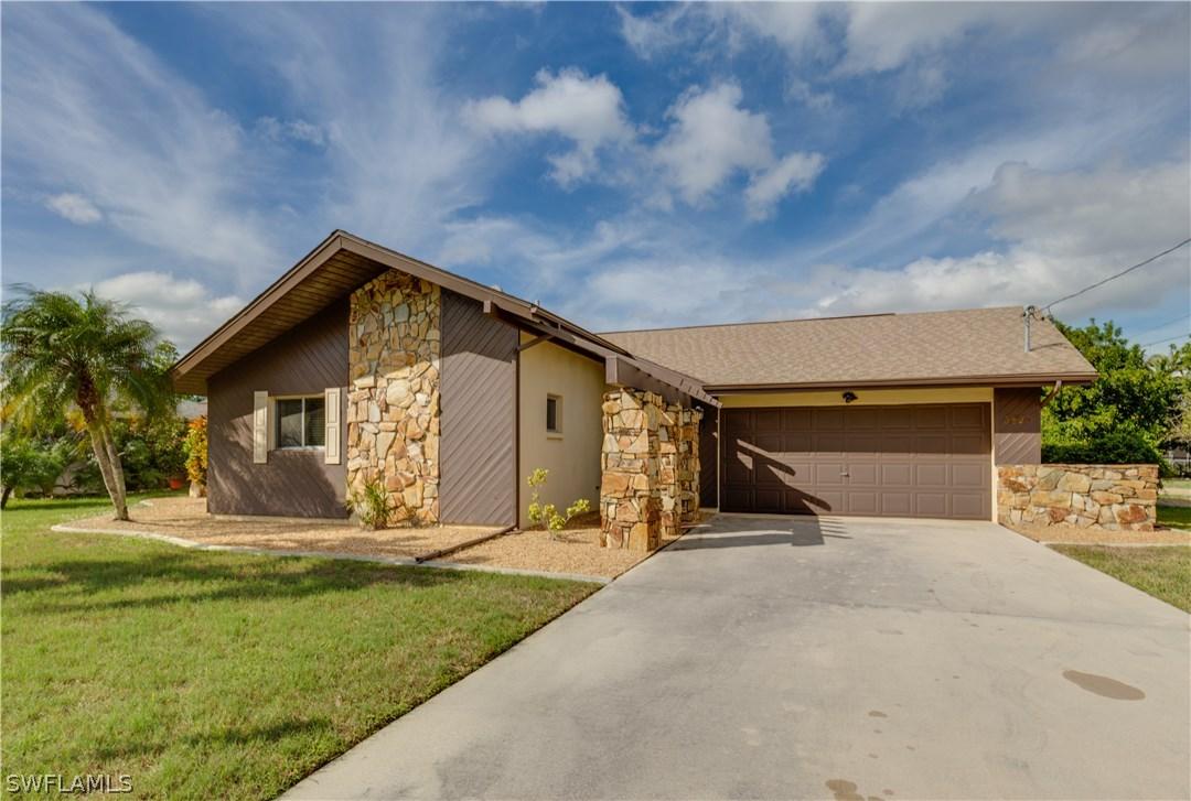 3891 SE 7th Pl., Cape Coral, FL 33904