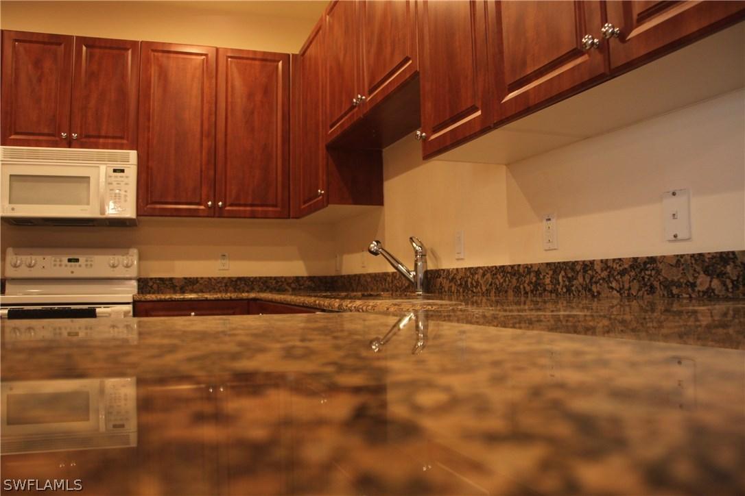 1013 SW 33rd St., Cape Coral, FL 33914