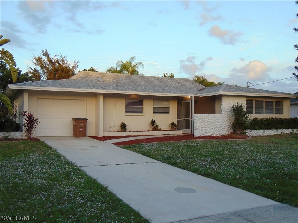3829 SE 10th Ave., Cape Coral, FL 33904