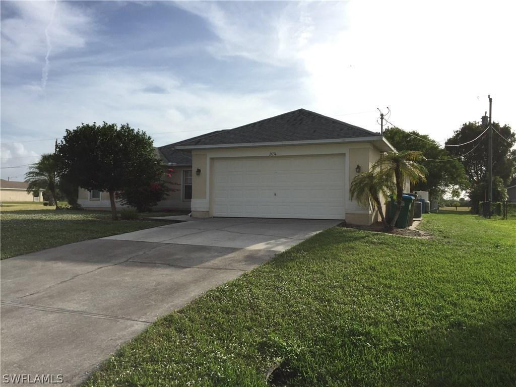 2034 NE 20th Ln., Cape Coral, FL 33909