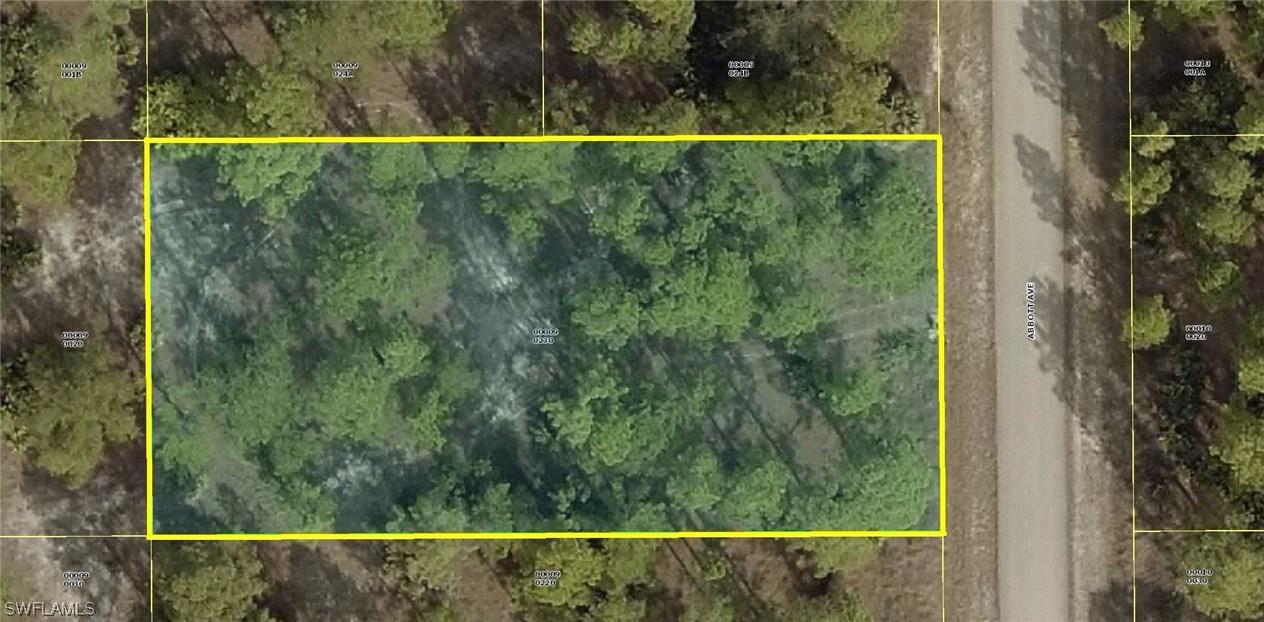 1223 Abbott Ave., Lehigh Acres, FL 33972