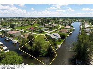 632 SW 35th Pl., Cape Coral, FL 33991