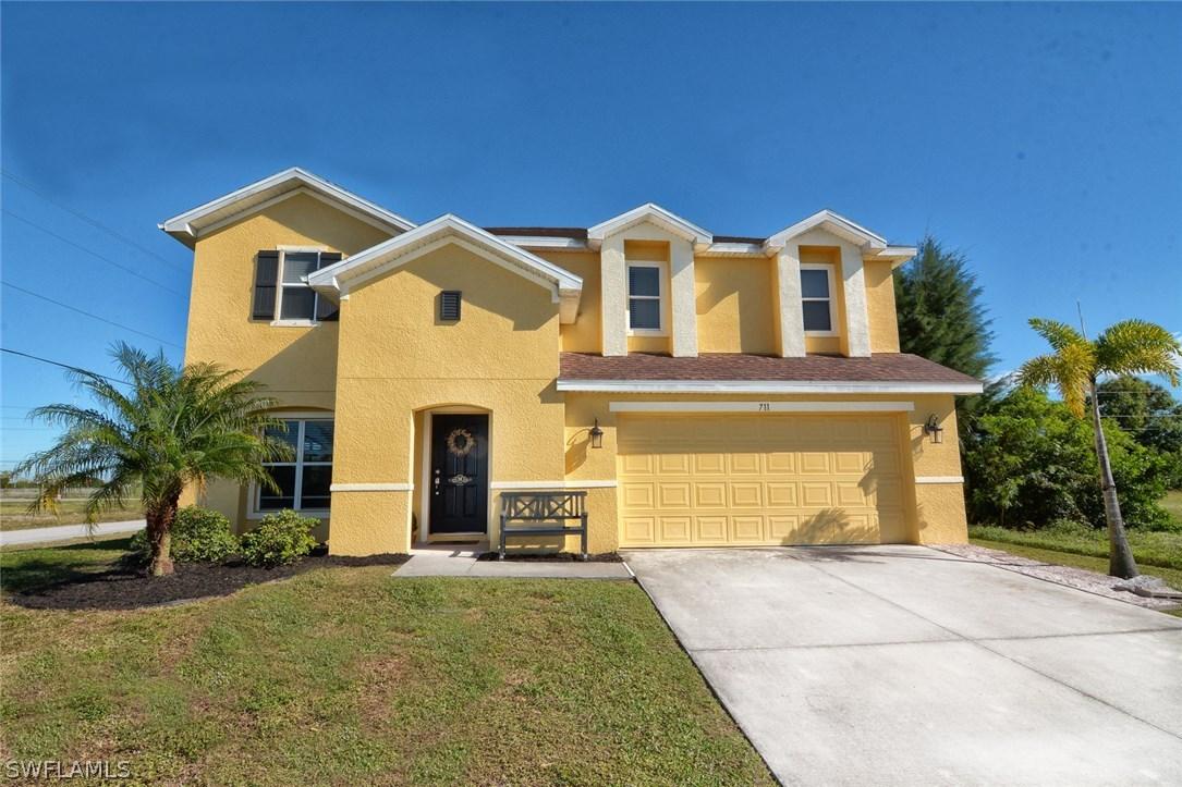 711 NW 16th Pl., Cape Coral, FL 33993