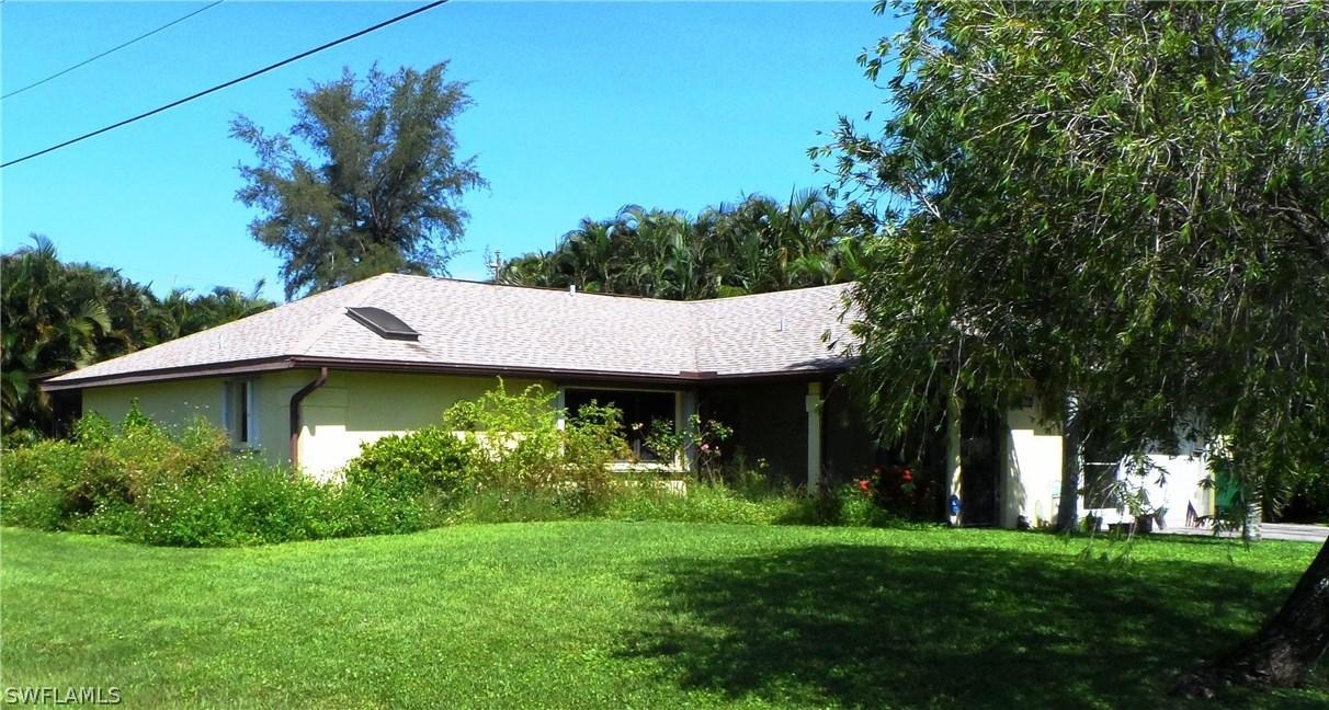 824 SW 13th Ave., Cape Coral, FL 33991