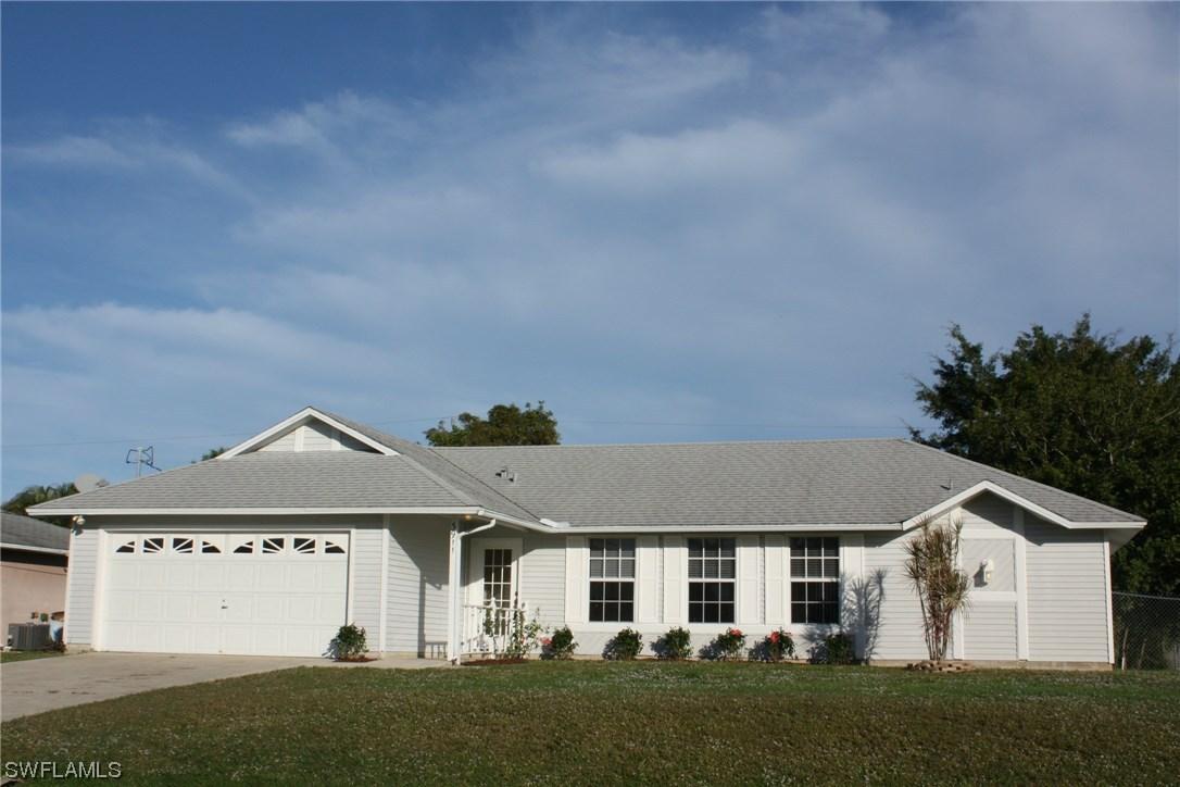 3911 SW 11th Pl., Cape Coral, FL 33914