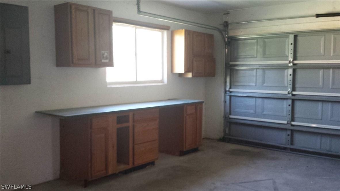 415 SW 38th Ter., Cape Coral, FL 33914