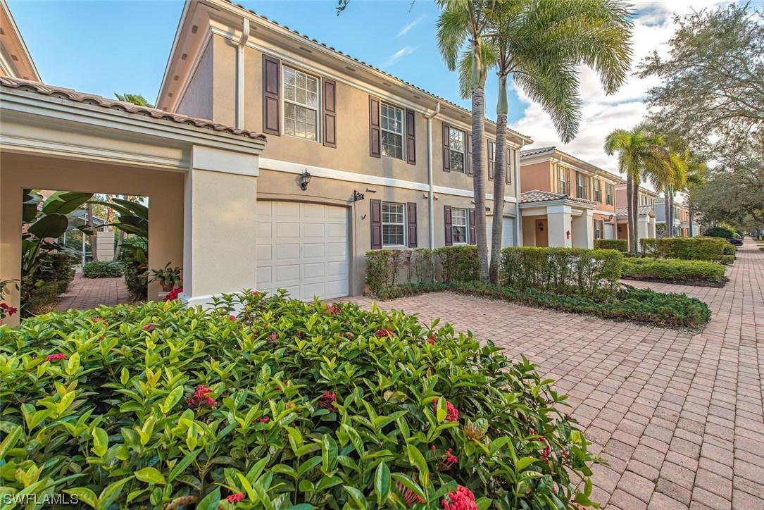 5637 Cove Cir. #57, Naples, FL 34119