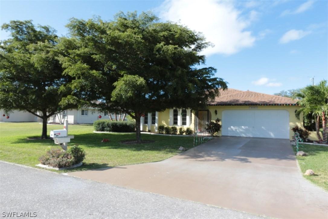 114 SE 13th Pl., Cape Coral, FL 33990