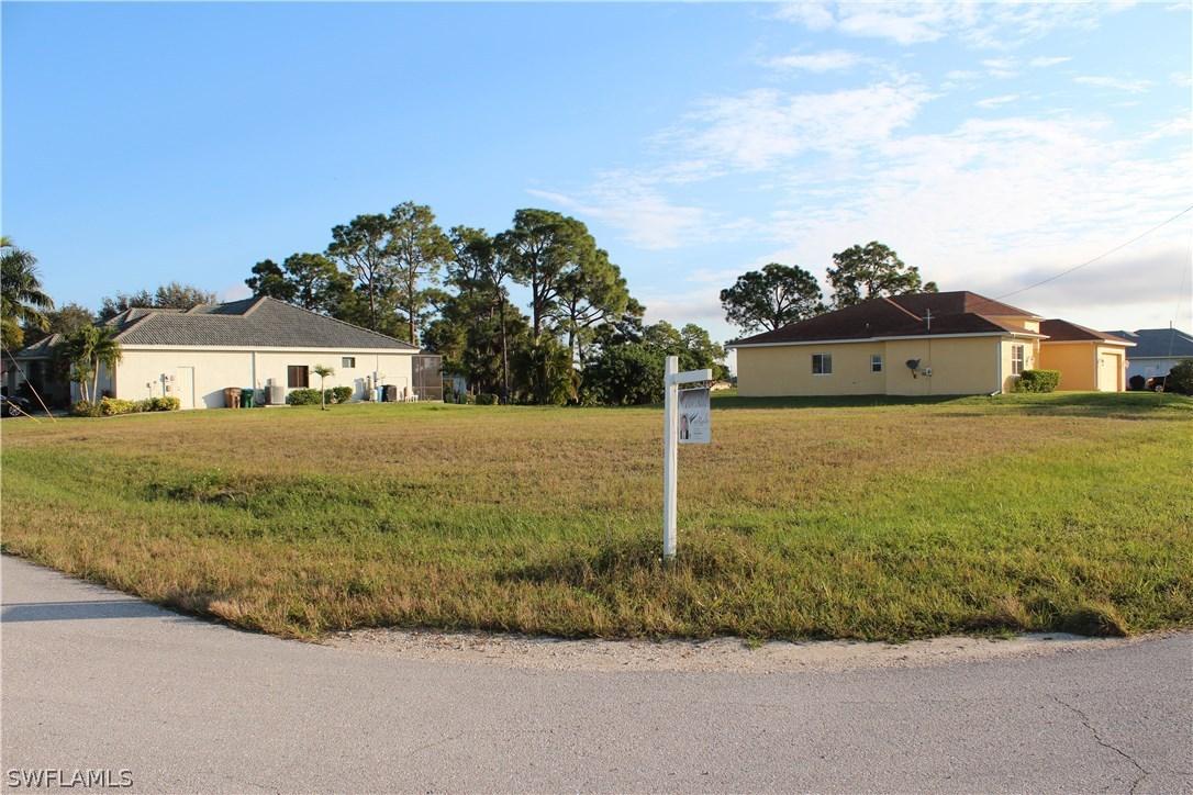 1425 NW 26th Pl., Cape Coral, FL 33993