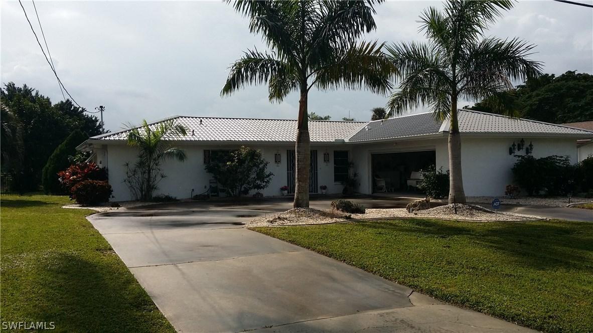 632 Wildwood Pkwy., Cape Coral, FL 33904