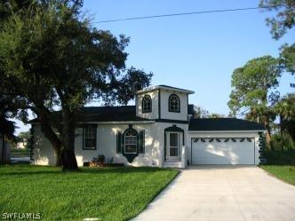 720 Connecticut Ln., Lehigh Acres, FL 33936