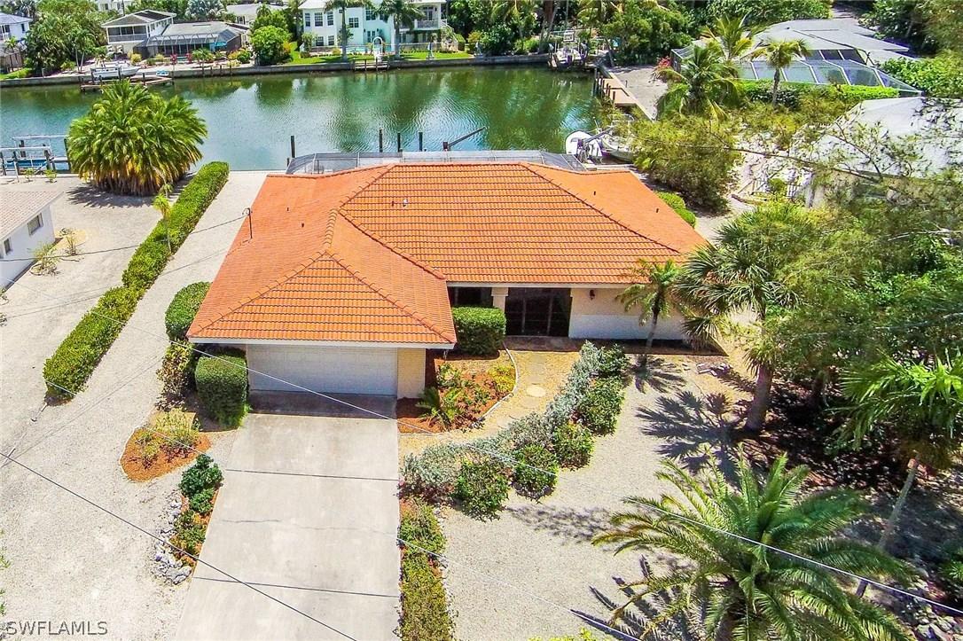 1658 Sabal Palm Dr., Sanibel, FL 33957