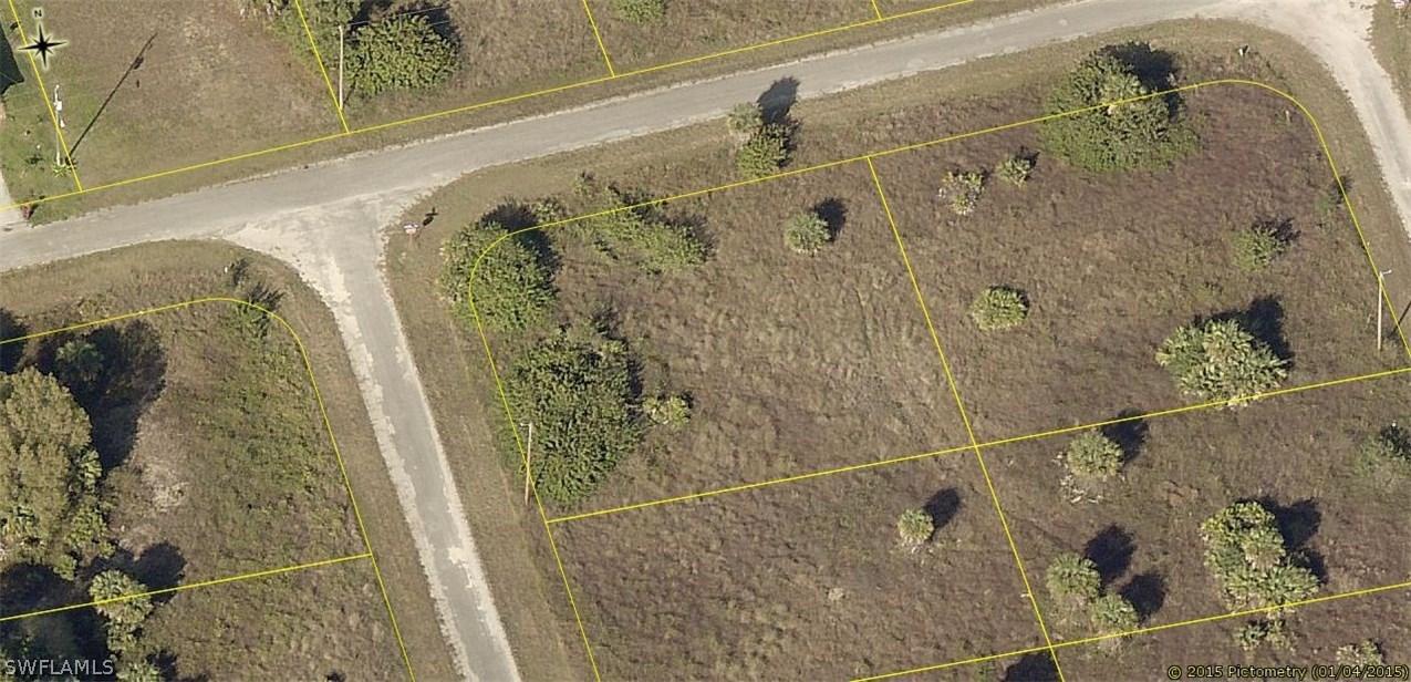 707 Roma Ave., Lehigh Acres, FL 33974