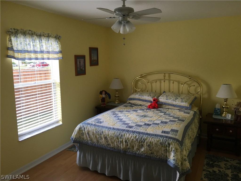 1719 NE 2nd Pl., Cape Coral, FL 33909