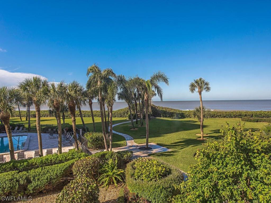 10951 Gulf Shore Dr. #102, Naples, FL 34108