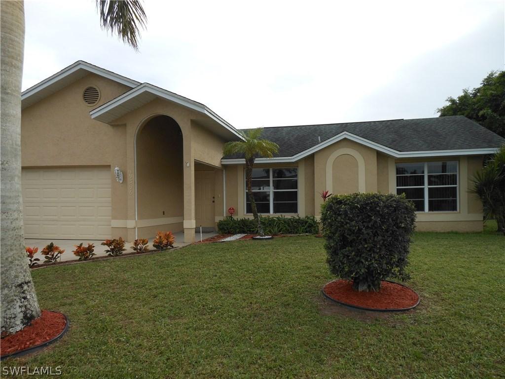 19396 Orchidtree Ct., Lehigh Acres, FL 33936