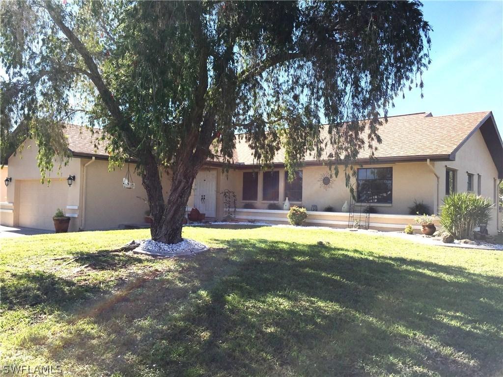 110 SE 8th Pl., Cape Coral, FL 33990