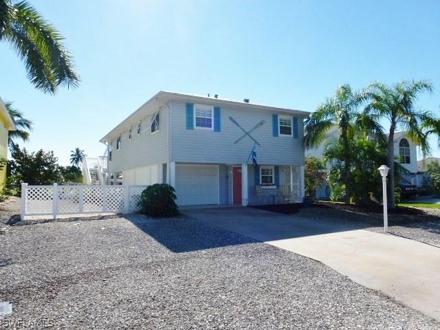 3573 Bayview Ave., St. James City, FL 33956