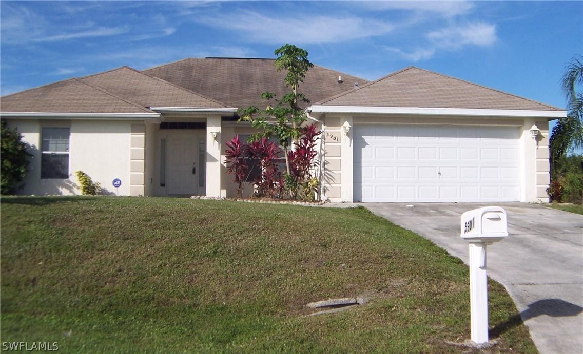 5901 Paula Ave., Lehigh Acres, FL 33971