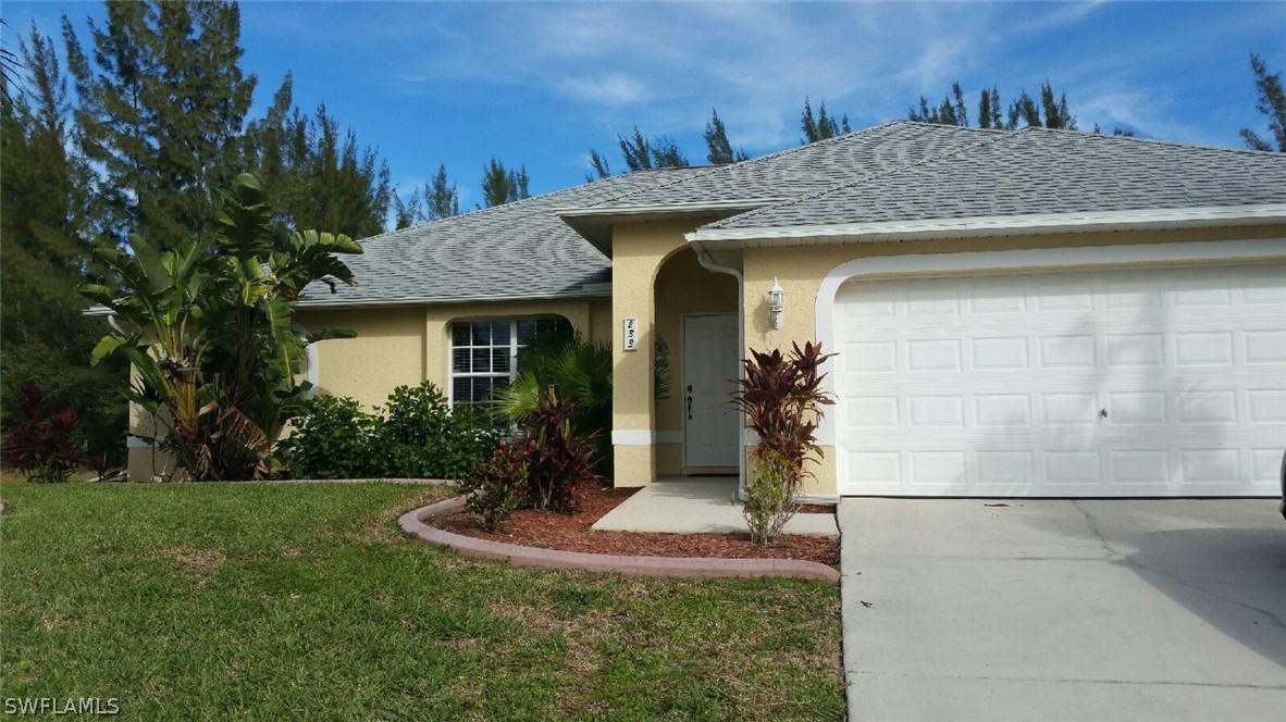 233 SW 26th Ter., Cape Coral, FL 33914