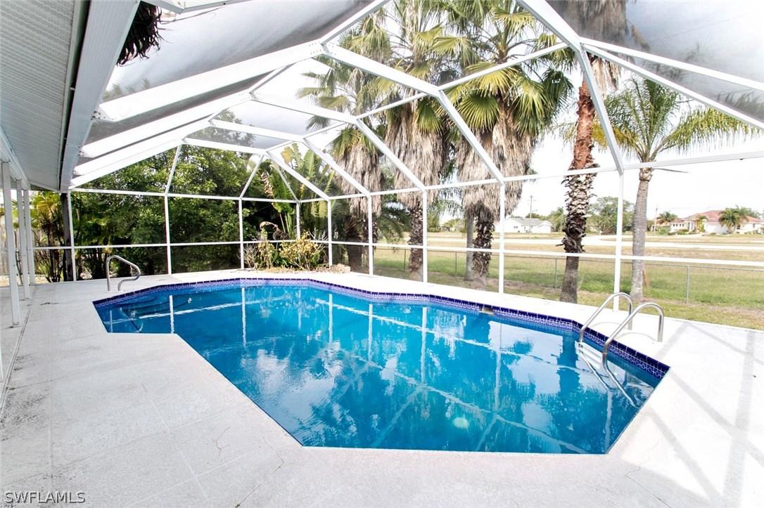 2525 SW 32nd Ln., Cape Coral, FL 33914
