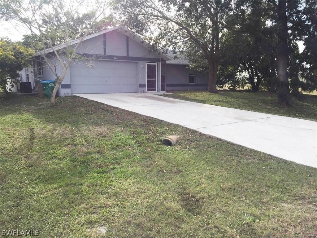 2829 NW 5th Pl., Cape Coral, FL 33993