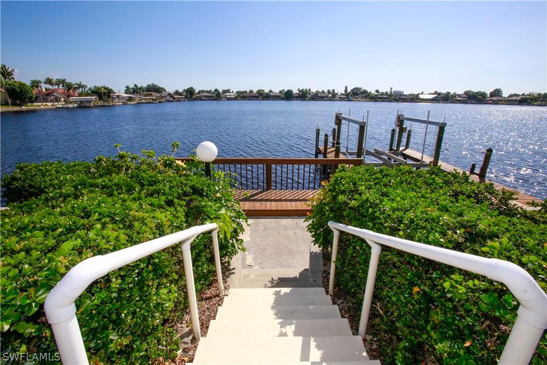 614 SW 49th Ln., Cape Coral, FL 33914