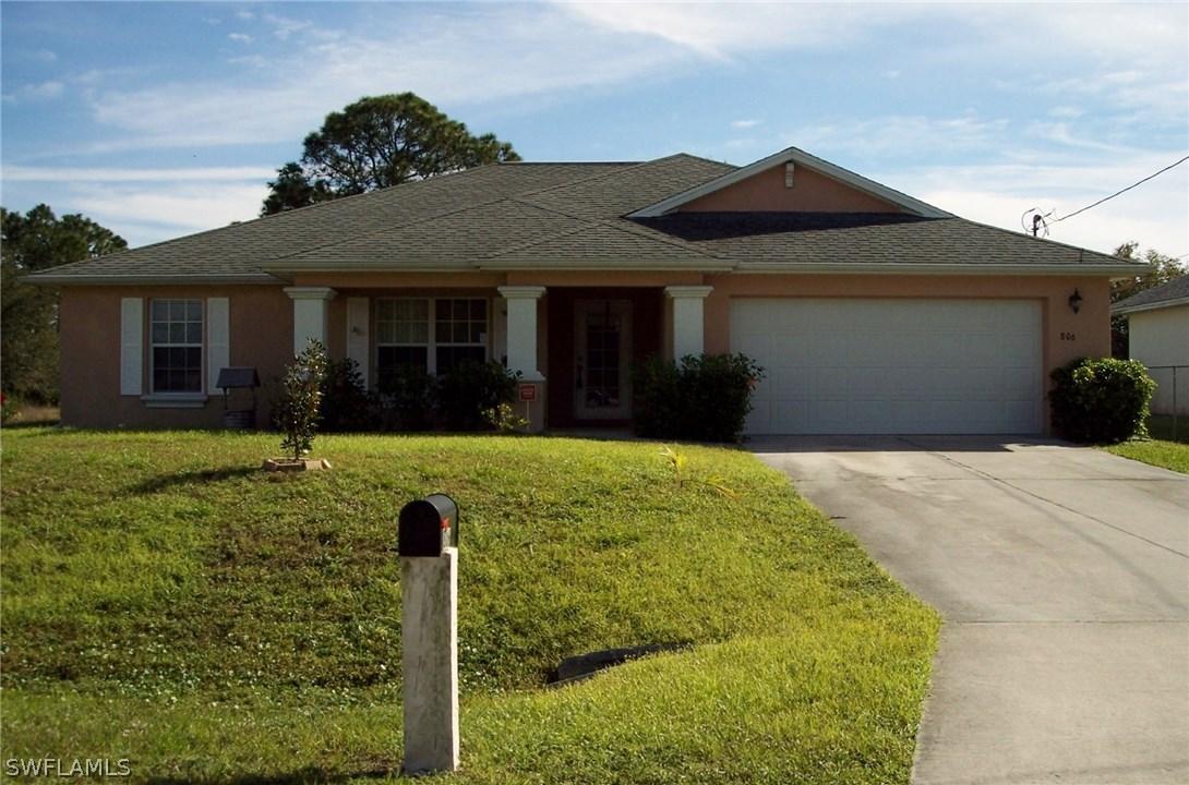 806 Bruce Ave., Lehigh Acres, FL 33971