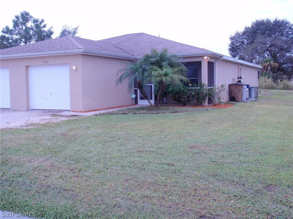 4513/4515 26th St., Lehigh Acres, FL 33973
