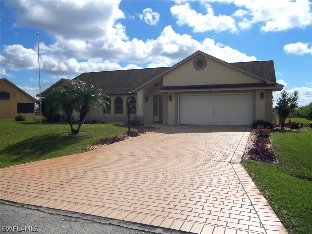 610 Weston Rd., Lehigh Acres, FL 33936