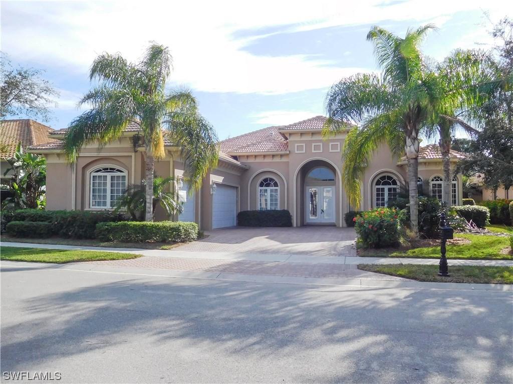 5923 Barclay Ln., Naples, FL 34110