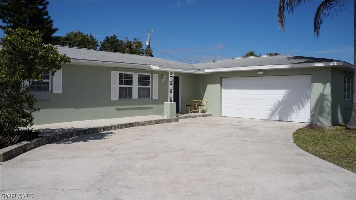 4540 SE 10th Pl., Cape Coral, FL 33904