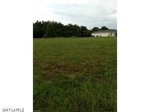 1909 NE 34th Ln., Cape Coral, FL 33909