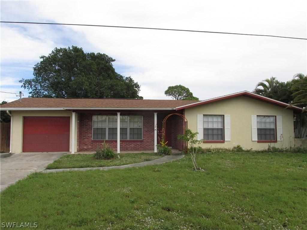715 NE 17th Pl., Cape Coral, FL 33909