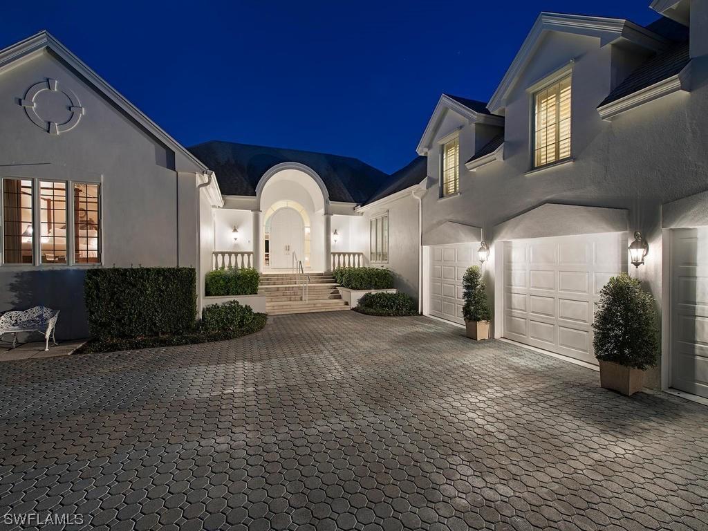 1111 Spyglass Ln., Naples, FL 34102
