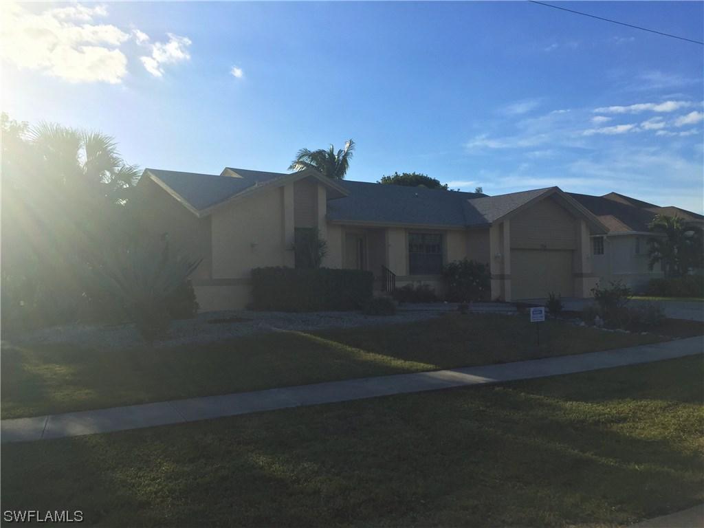 204 Clyburn St., Marco Island, FL 34145