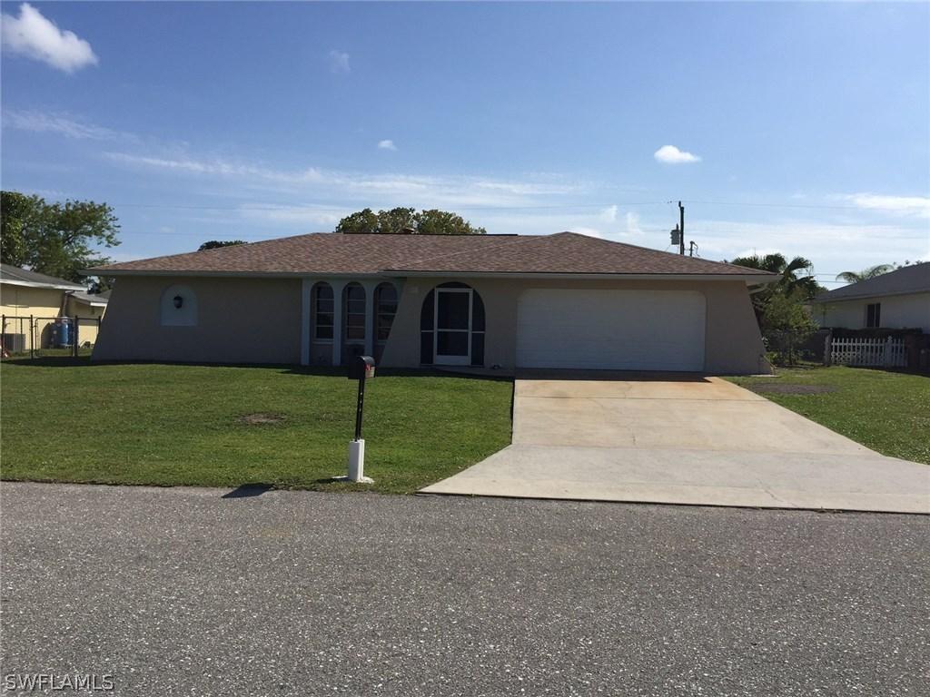 922 SE 26th Ter., Cape Coral, FL 33904