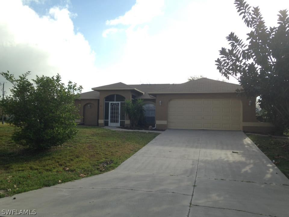 1421 NE 17th Pl., Cape Coral, FL 33909