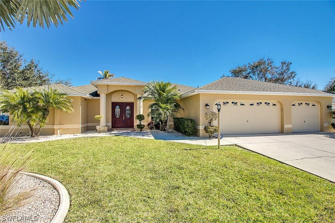 619 SE 9th Pl., Cape Coral, FL 33990