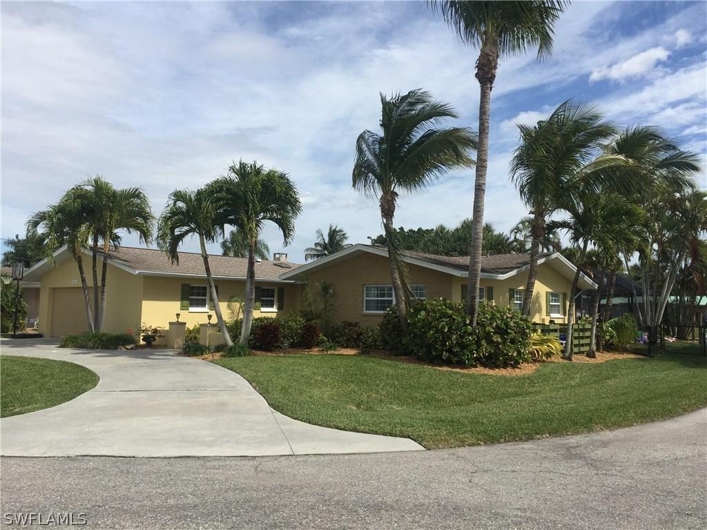4935 SW 2nd Pl., Cape Coral, FL 33914