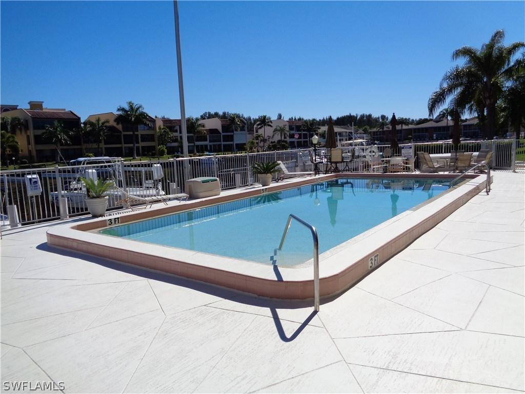 4021 SE 19th Pl. #105, Cape Coral, FL 33904